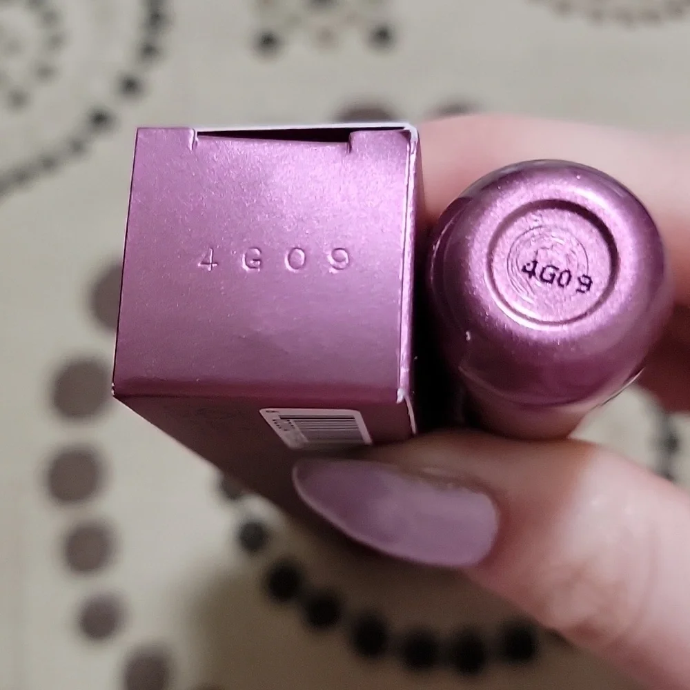 Benefit Bad Gal Bounce Mascara 8.5g - Picture 3 of 4